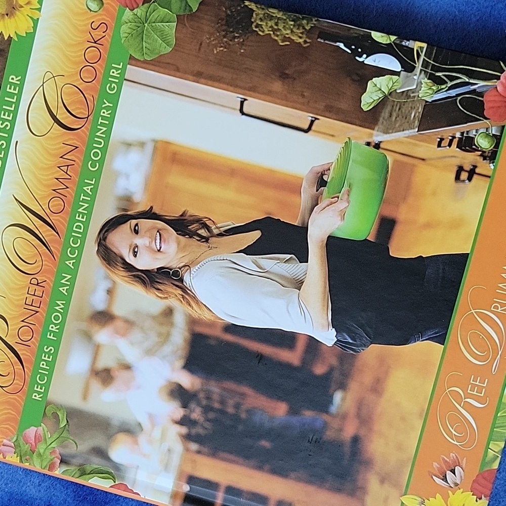 The Pioneer Woman Cooks Cookbook